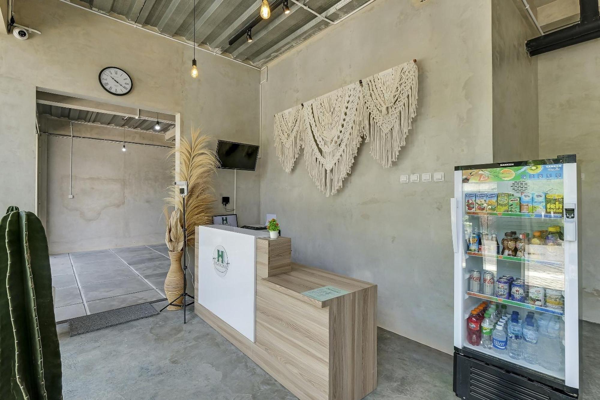โอโย แฟล็กชิป 90983 ฮาร์โมนี อีซี่ สเตย์ Hotel Maguwo ภายนอก รูปภาพ